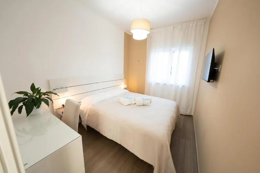 Hotel Palazzo Ennio Bari 0*,