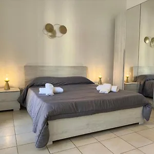  Apartament Cconforthotels Crispi