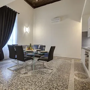 https://2016-apartments.it-tuscanyhotel.com